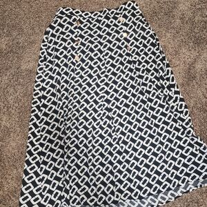 BloomChic Monochrome Geometric A-Line Skirt Size Large NWT